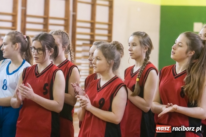 Zdjęcie w galerii na portalu naszraciborz.pl: V edycja Turnieju Streetballa w CKZiU nr 1 wiadomości z regionu