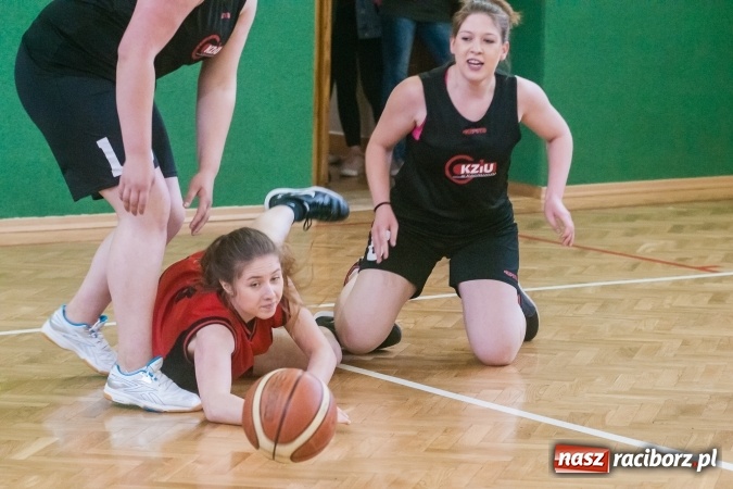 Zdjęcie w galerii na portalu naszraciborz.pl: V edycja Turnieju Streetballa w CKZiU nr 1 wiadomości z regionu