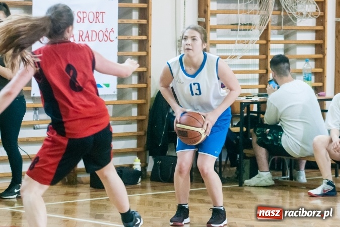 Zdjęcie w galerii na portalu naszraciborz.pl: V edycja Turnieju Streetballa w CKZiU nr 1 wiadomości z regionu
