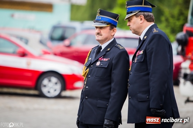 Zdjęcie w galerii na portalu naszraciborz.pl: Strażackie święto w raciborskiej komendzie. Awanse, odznaczenia i nagrody wiadomości z regionu