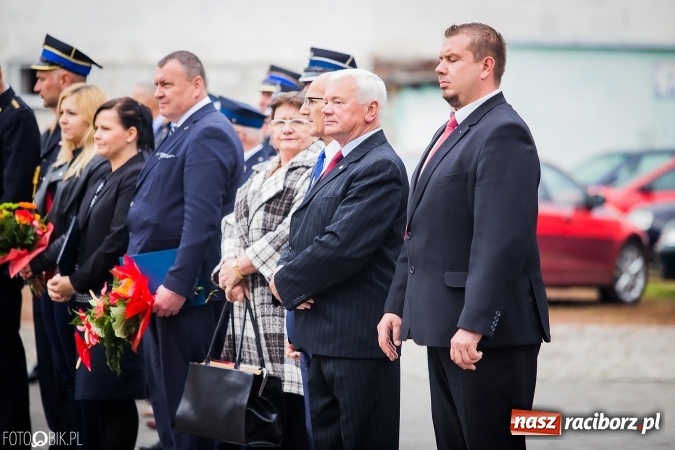 Zdjęcie w galerii na portalu naszraciborz.pl: Strażackie święto w raciborskiej komendzie. Awanse, odznaczenia i nagrody wiadomości z regionu