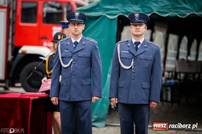 Zdjęcie w galerii na portalu naszraciborz.pl: Strażackie święto w raciborskiej komendzie. Awanse, odznaczenia i nagrody wiadomości z regionu