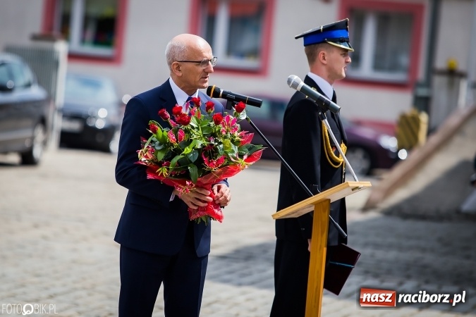 Zdjęcie w galerii na portalu naszraciborz.pl: Strażackie święto w raciborskiej komendzie. Awanse, odznaczenia i nagrody wiadomości z regionu