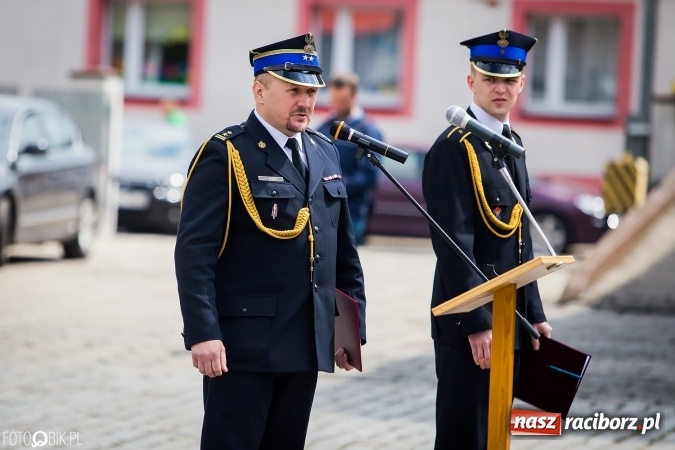Zdjęcie w galerii na portalu naszraciborz.pl: Strażackie święto w raciborskiej komendzie. Awanse, odznaczenia i nagrody wiadomości z regionu