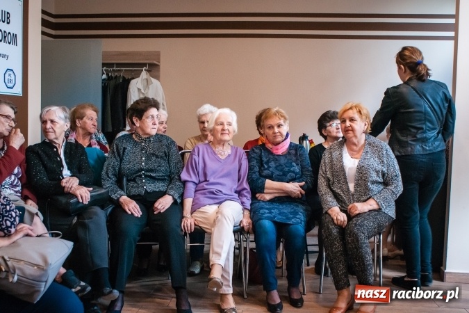 Zdjęcie w galerii na portalu naszraciborz.pl: Koncert dla Mamy w raciborskim Klubie Seniora wiadomości z regionu