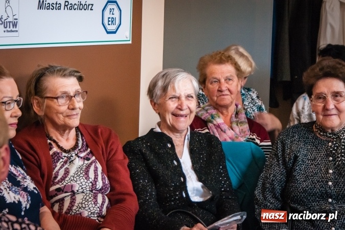 Zdjęcie w galerii na portalu naszraciborz.pl: Koncert dla Mamy w raciborskim Klubie Seniora wiadomości z regionu