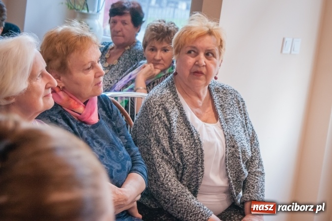 Zdjęcie w galerii na portalu naszraciborz.pl: Koncert dla Mamy w raciborskim Klubie Seniora wiadomości z regionu