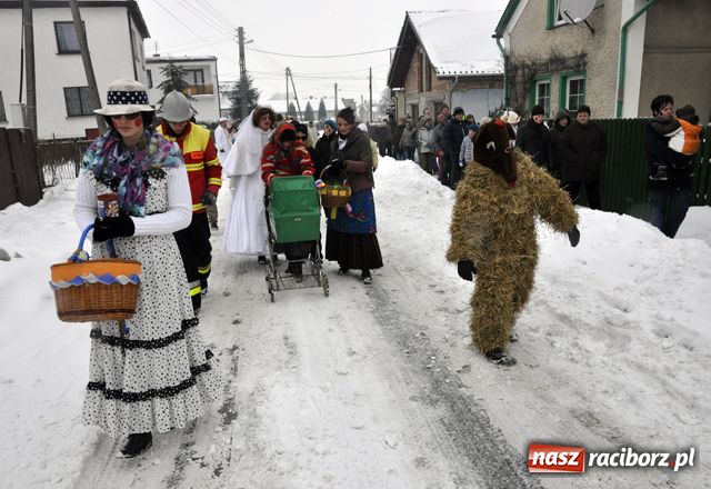 Zdjęcie w galerii na portalu naszraciborz.pl: TANZBÄR, czyli ostatki w Samborowicach wiadomości z regionu