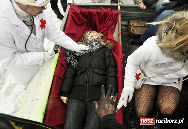 Zdjęcie w galerii na portalu naszraciborz.pl: TANZBÄR, czyli ostatki w Samborowicach wiadomości z regionu