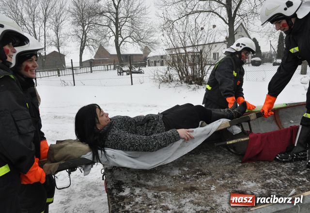 Zdjęcie w galerii na portalu naszraciborz.pl: TANZBÄR, czyli ostatki w Samborowicach wiadomości z regionu
