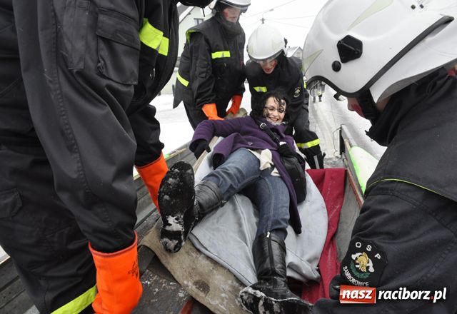 Zdjęcie w galerii na portalu naszraciborz.pl: TANZBÄR, czyli ostatki w Samborowicach wiadomości z regionu