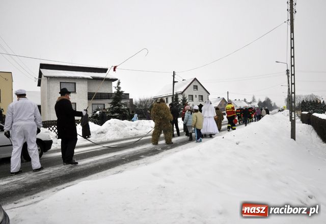 Zdjęcie w galerii na portalu naszraciborz.pl: TANZBÄR, czyli ostatki w Samborowicach wiadomości z regionu