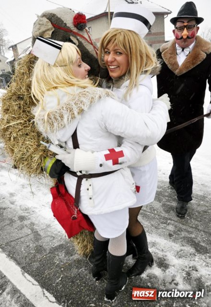 Zdjęcie w galerii na portalu naszraciborz.pl: TANZBÄR, czyli ostatki w Samborowicach wiadomości z regionu