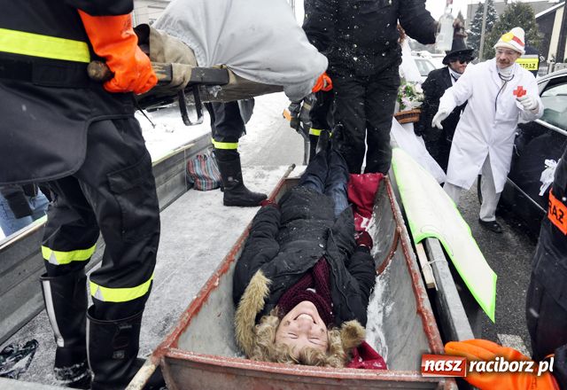 Zdjęcie w galerii na portalu naszraciborz.pl: TANZBÄR, czyli ostatki w Samborowicach wiadomości z regionu