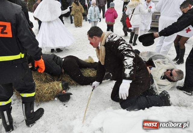 Zdjęcie w galerii na portalu naszraciborz.pl: TANZBÄR, czyli ostatki w Samborowicach wiadomości z regionu