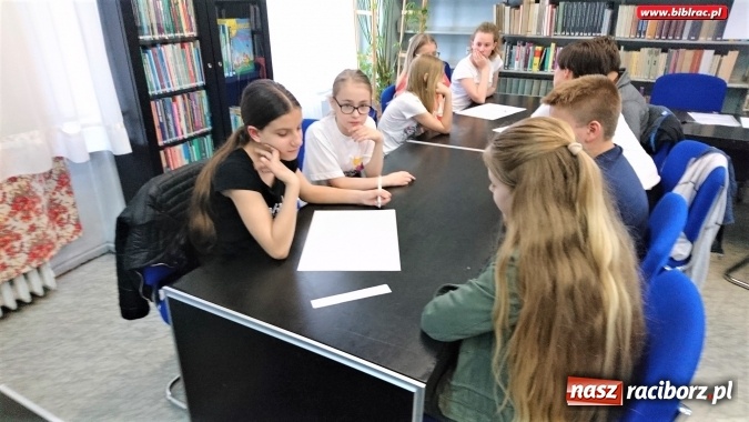 Zdjęcie w galerii na portalu naszraciborz.pl: Akceptacja własnego ciała - w raciborskiej bibliotece zorganizowano warsztaty  wiadomości z regionu