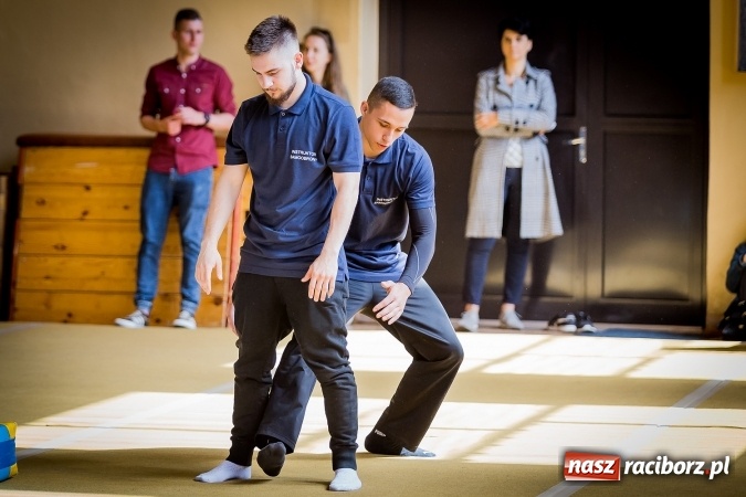 Zdjęcie w galerii na portalu naszraciborz.pl: Terroryzm a działania służb mundurowych - Państwowa Wyższa Szkoła Zawodowa zorganizowała konferencję  wiadomości z regionu