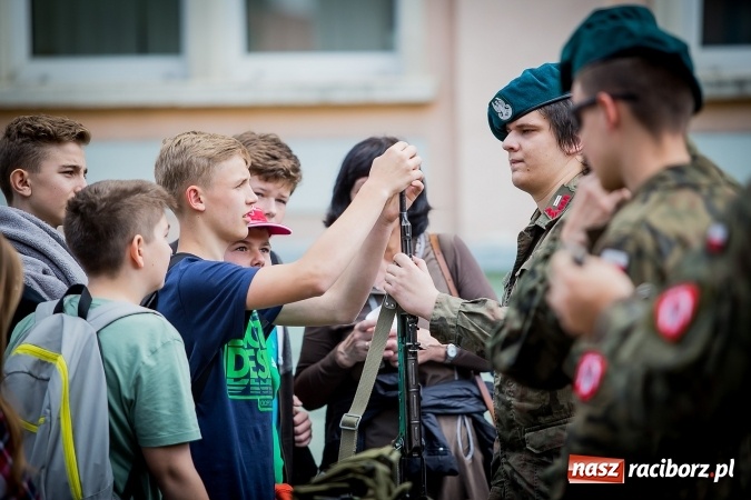Zdjęcie w galerii na portalu naszraciborz.pl: Terroryzm a działania służb mundurowych - Państwowa Wyższa Szkoła Zawodowa zorganizowała konferencję  wiadomości z regionu