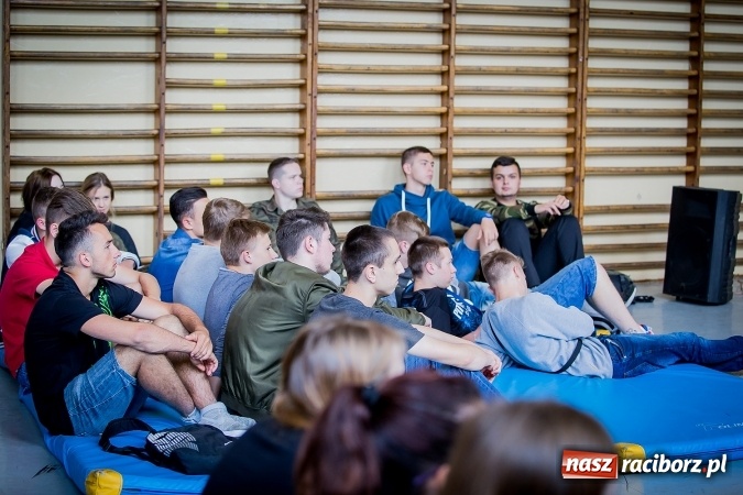 Zdjęcie w galerii na portalu naszraciborz.pl: Terroryzm a działania służb mundurowych - Państwowa Wyższa Szkoła Zawodowa zorganizowała konferencję  wiadomości z regionu