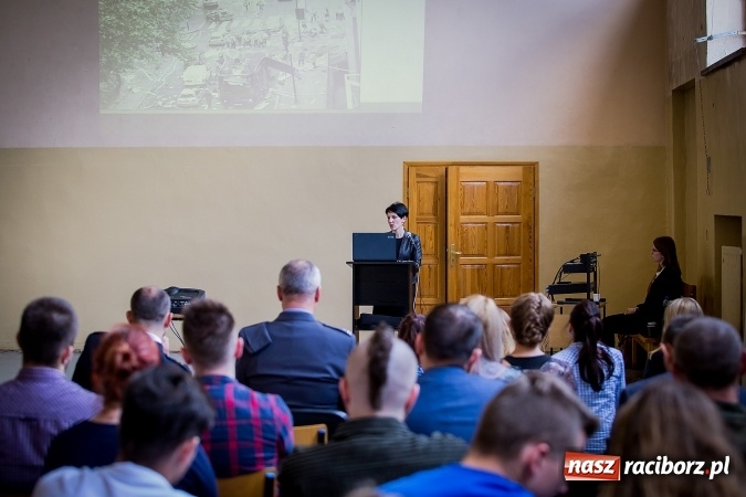 Zdjęcie w galerii na portalu naszraciborz.pl: Terroryzm a działania służb mundurowych - Państwowa Wyższa Szkoła Zawodowa zorganizowała konferencję  wiadomości z regionu