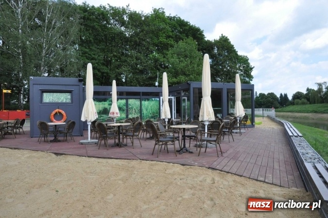 Zdjęcie w galerii na portalu naszraciborz.pl: Kafeteria na plaży w Raciborzu - już od soboty wiadomości z regionu