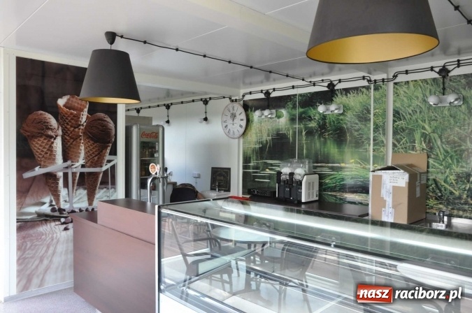 Zdjęcie w galerii na portalu naszraciborz.pl: Kafeteria na plaży w Raciborzu - już od soboty wiadomości z regionu