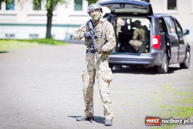 Zdjęcie w galerii na portalu naszraciborz.pl: TANTO pokazało swoje możliwości w PWSZ  wiadomości z regionu