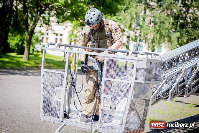 Zdjęcie w galerii na portalu naszraciborz.pl: TANTO pokazało swoje możliwości w PWSZ  wiadomości z regionu