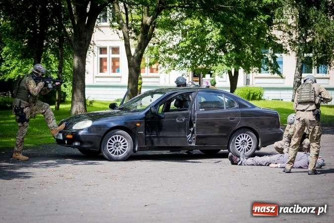 Zdjęcie w galerii na portalu naszraciborz.pl: TANTO pokazało swoje możliwości w PWSZ  wiadomości z regionu