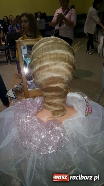 Zdjęcie w galerii na portalu naszraciborz.pl: Sukces fryzjerek z CKZiU nr 1 w Raciborzu  wiadomości z regionu