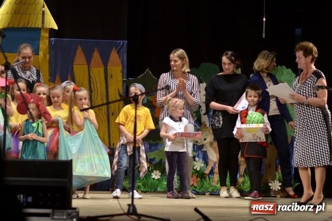 Zdjęcie w galerii na portalu naszraciborz.pl: Raciborski festiwal przedszkolaków w RCK - przeżyjmy to jeszcze raz  wiadomości z regionu