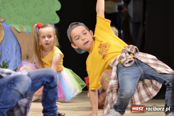 Zdjęcie w galerii na portalu naszraciborz.pl: Raciborski festiwal przedszkolaków w RCK - przeżyjmy to jeszcze raz  wiadomości z regionu