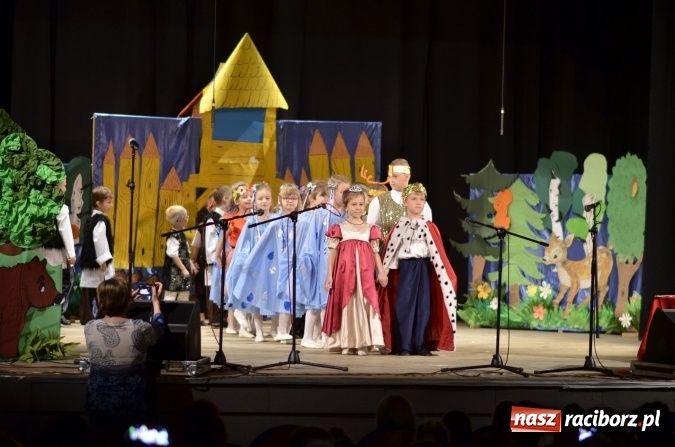 Zdjęcie w galerii na portalu naszraciborz.pl: Raciborski festiwal przedszkolaków w RCK - przeżyjmy to jeszcze raz  wiadomości z regionu