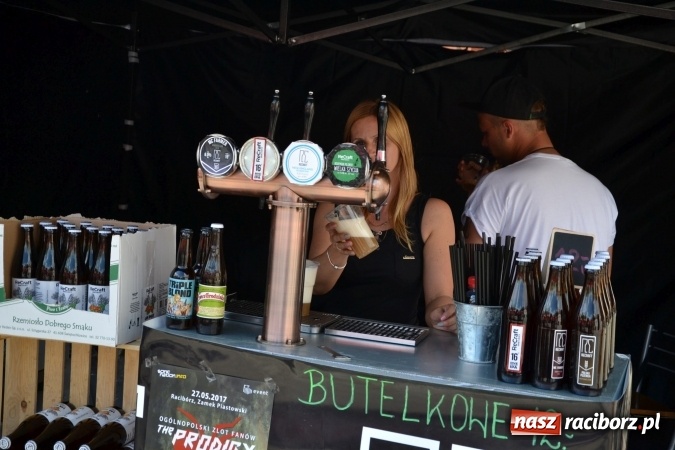 Zdjęcie w galerii na portalu naszraciborz.pl: Kolejny zlot food trucków na raciborskim zamku wiadomości z regionu