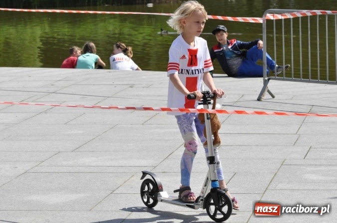 Zdjęcie w galerii na portalu naszraciborz.pl: Pół tysiąca dzieci i młodzieży na XI Biegu Profilaktycznym w parku im. Miasta Roth wiadomości z regionu