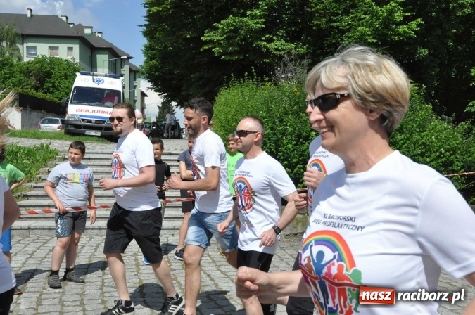 Zdjęcie w galerii na portalu naszraciborz.pl: Pół tysiąca dzieci i młodzieży na XI Biegu Profilaktycznym w parku im. Miasta Roth wiadomości z regionu