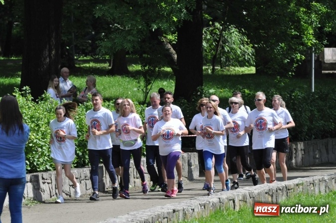 Zdjęcie w galerii na portalu naszraciborz.pl: Pół tysiąca dzieci i młodzieży na XI Biegu Profilaktycznym w parku im. Miasta Roth wiadomości z regionu