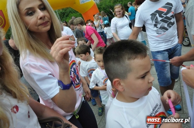 Zdjęcie w galerii na portalu naszraciborz.pl: Pół tysiąca dzieci i młodzieży na XI Biegu Profilaktycznym w parku im. Miasta Roth wiadomości z regionu