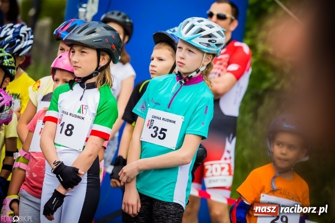 Zdjęcie w galerii na portalu naszraciborz.pl: VII Ogólnopolski Bieg na Łyżworolkach wiadomości z regionu