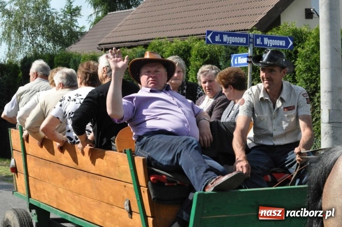 Zdjęcie w galerii na portalu naszraciborz.pl: Brzezie zaprasza na procesję św. Urbana  wiadomości z regionu