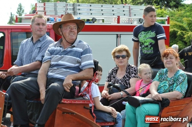 Zdjęcie w galerii na portalu naszraciborz.pl: Brzezie zaprasza na procesję św. Urbana  wiadomości z regionu
