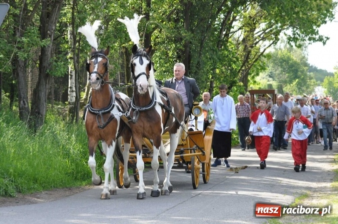 Zdjęcie w galerii na portalu naszraciborz.pl: Brzezie zaprasza na procesję św. Urbana  wiadomości z regionu