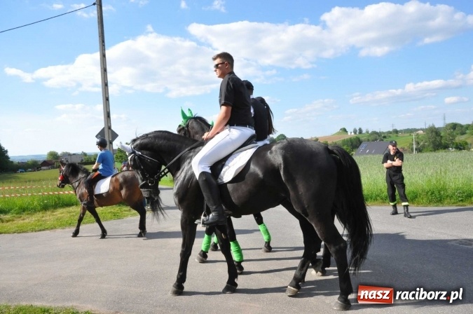 Zdjęcie w galerii na portalu naszraciborz.pl: Brzezie zaprasza na procesję św. Urbana  wiadomości z regionu