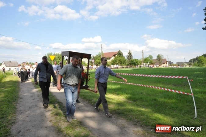 Zdjęcie w galerii na portalu naszraciborz.pl: Brzezie zaprasza na procesję św. Urbana  wiadomości z regionu