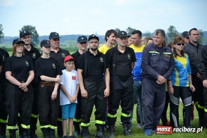 Zdjęcie w galerii na portalu naszraciborz.pl: Strażacy z Roszkowa z nowym rekordem na zawodach w Rudyszwałdzie wiadomości z regionu