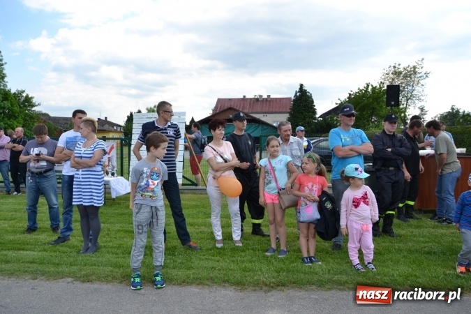Zdjęcie w galerii na portalu naszraciborz.pl: Strażacy z Roszkowa z nowym rekordem na zawodach w Rudyszwałdzie wiadomości z regionu