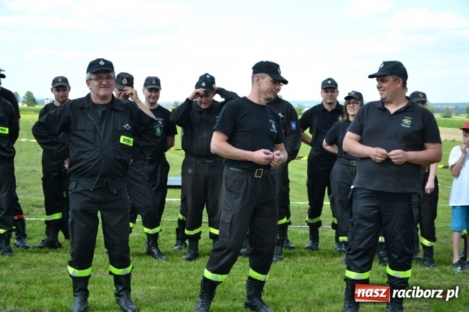 Zdjęcie w galerii na portalu naszraciborz.pl: Strażacy z Roszkowa z nowym rekordem na zawodach w Rudyszwałdzie wiadomości z regionu