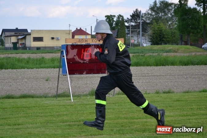 Zdjęcie w galerii na portalu naszraciborz.pl: Strażacy z Roszkowa z nowym rekordem na zawodach w Rudyszwałdzie wiadomości z regionu