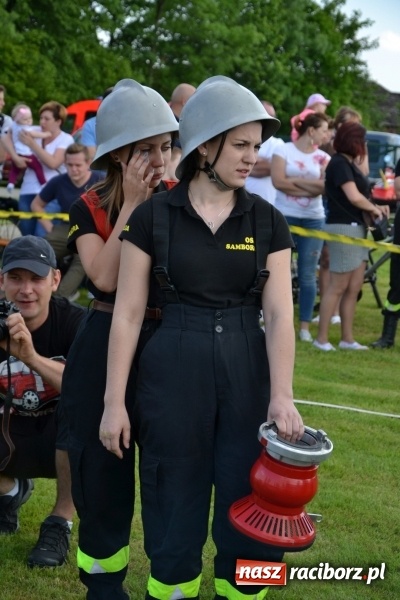Zdjęcie w galerii na portalu naszraciborz.pl: Strażacy z Roszkowa z nowym rekordem na zawodach w Rudyszwałdzie wiadomości z regionu