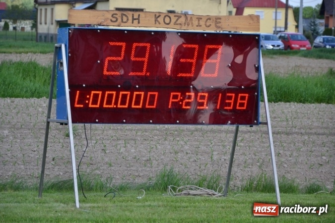 Zdjęcie w galerii na portalu naszraciborz.pl: Strażacy z Roszkowa z nowym rekordem na zawodach w Rudyszwałdzie wiadomości z regionu